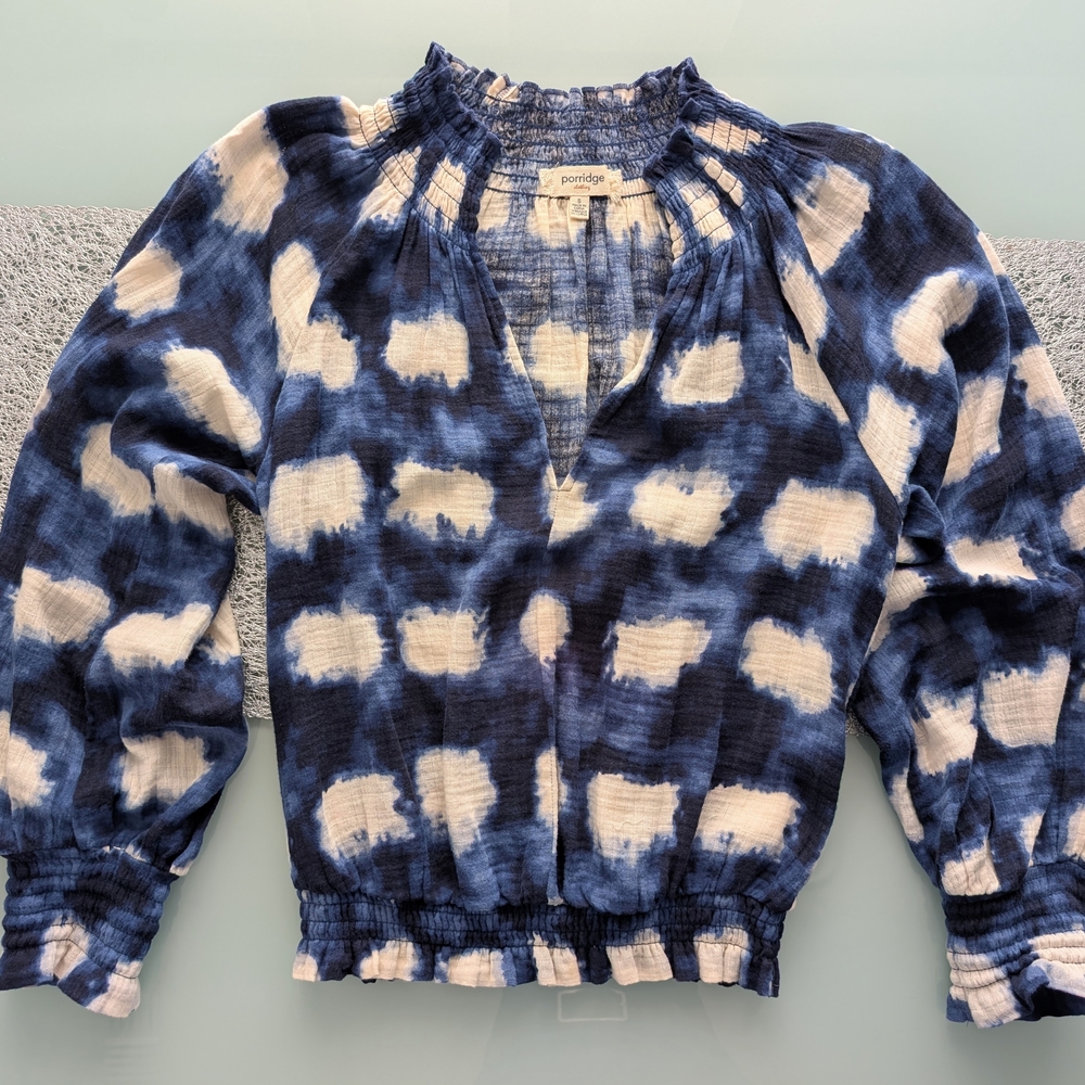 Women's Blue and White Top